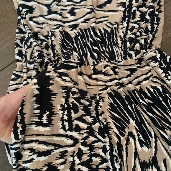 BCBG MaxAzria Dress - Size Small - Worn Once - Picture 3 of 9